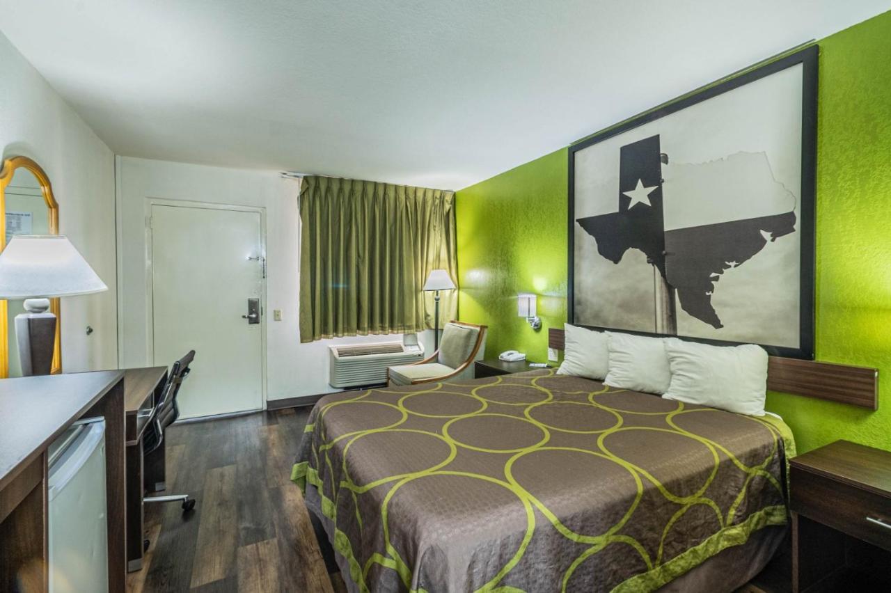 Hotel Super 8 By Wyndham Airport El Paso