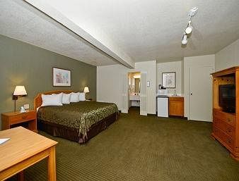 Super 8 By Wyndham Airport Hotel 2*